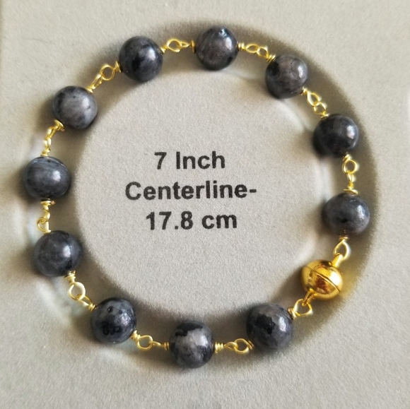 Handmade labradorite bracelet - Picture 7 of 10